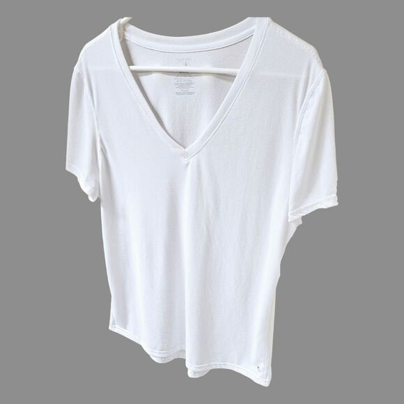 NWOT DANSKIN NOWโPlus Size White V- Neck Tee With Dri-More - Picture 3 of 10